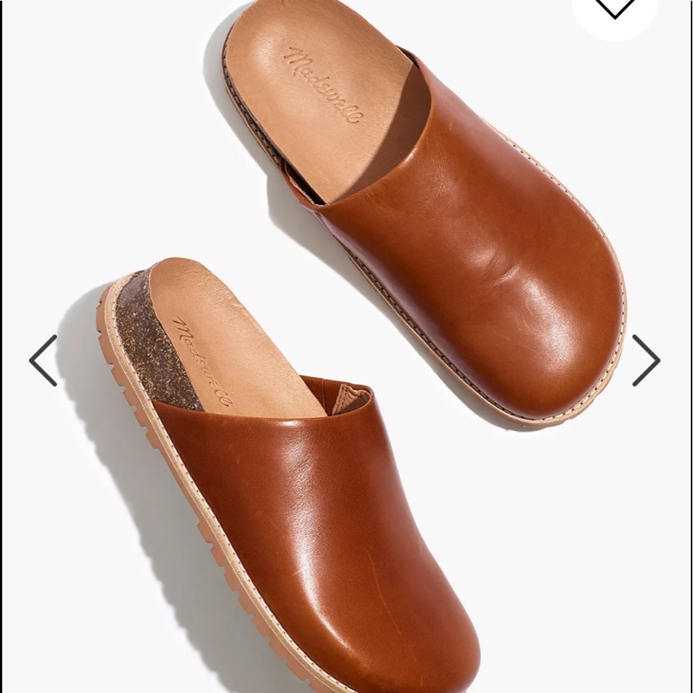 Leather mules *new*